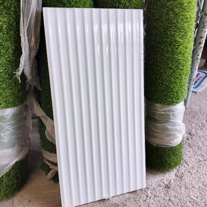 KERAMIK DINDING 30X60 PUTIH MOTIF SNOW TERAZO - TERASO / GLOSSY GELOMBANG PUTIH / 30x60 teraso