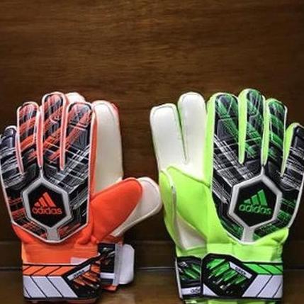 GK Gloves Sarung Tangan Anti Slip Pelindung Tangan Kiper Sepak Bola