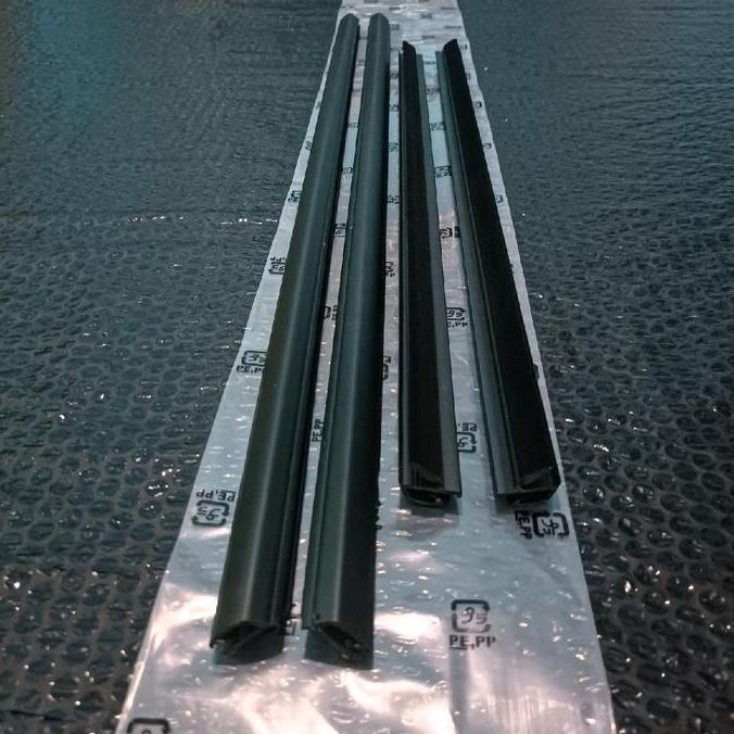 Pelipit Kaca Honda Jazz Ge8 Original