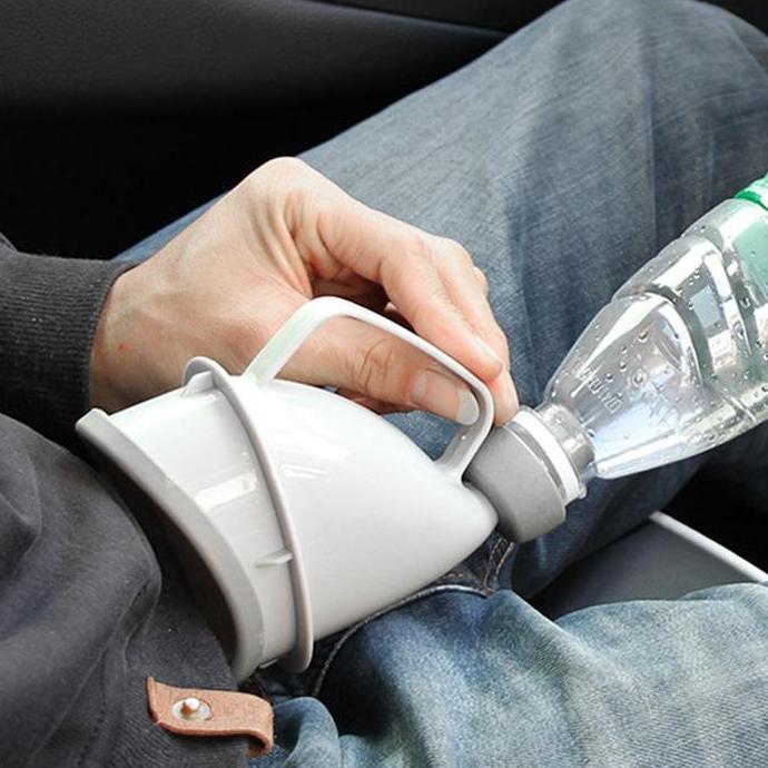 TERBARU Urinator Travel Portable Emergency Toilet Pria Wanita Corong Pispot