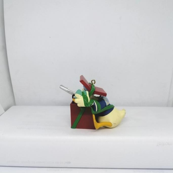 Hallmark Disney Donald Duck Figure