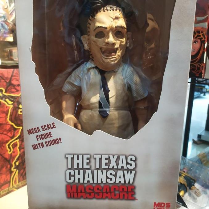 Mezco MDS Texas Chainsaw Megascale
