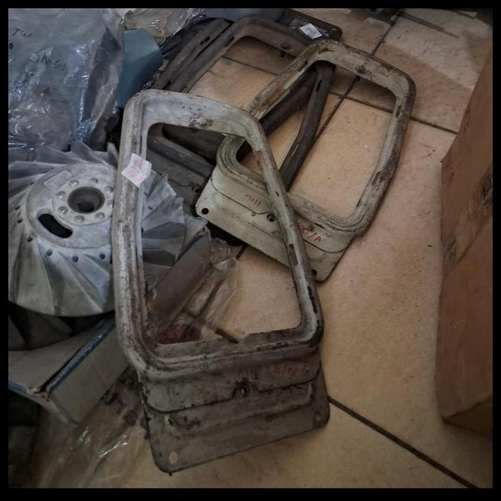 TERLARIS DUDUKAN JOK BELAKANG VESPA PTS 100 ORI NOS PIAGGIO ITALY