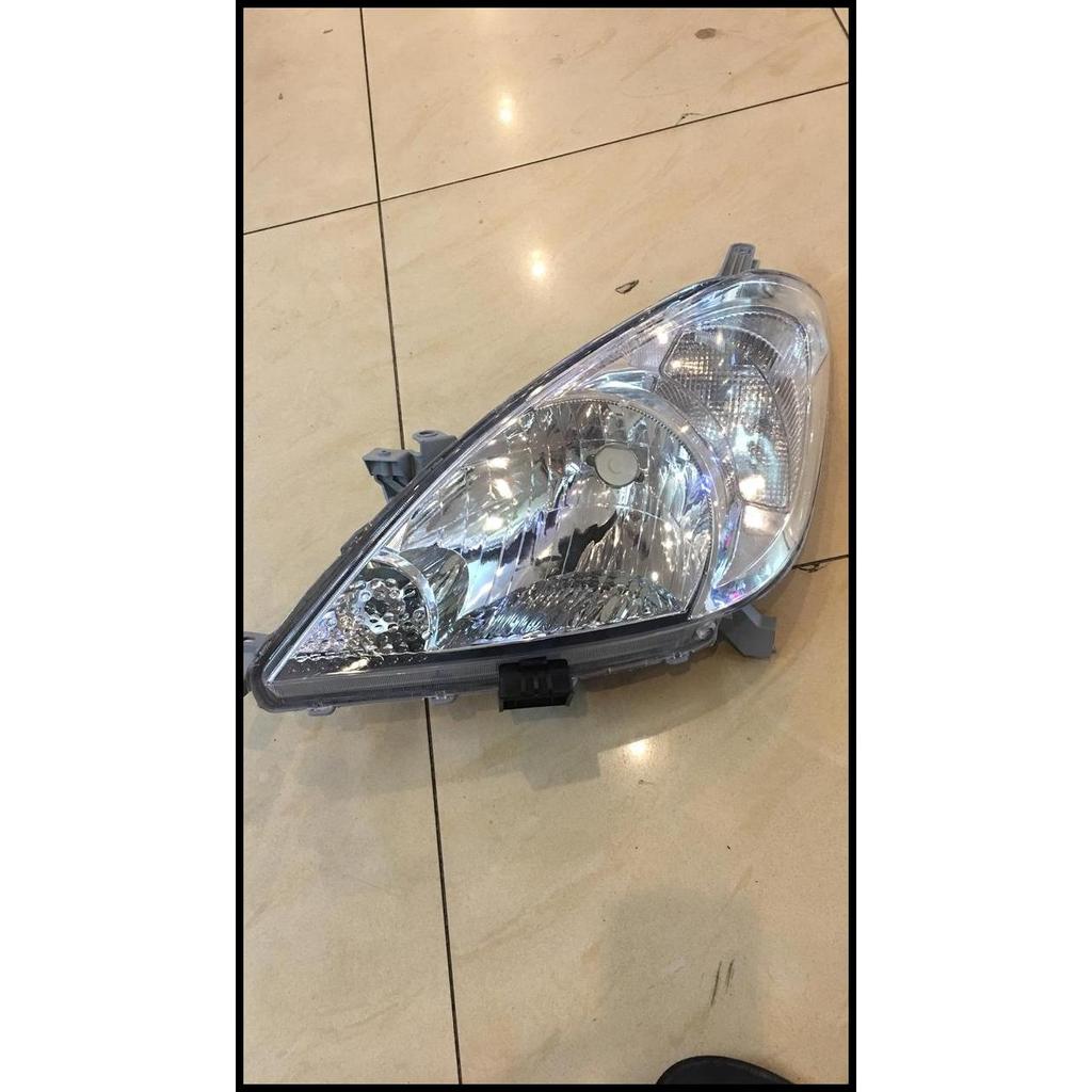 TERBARU LAMPU BESAR LAMPU DEPAN HEADLAMP INNOVA 2004-2011 