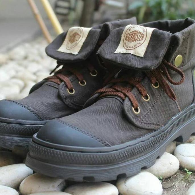 SEPATU BOOTS SNEAKERS BLACKMASTER PALLADIUM ORINAL