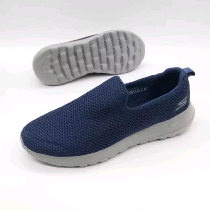 SEPATU SKECHERS GOGA MAX