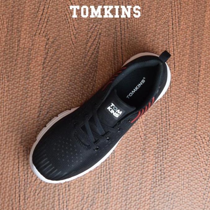 TOMKINS Mailee -  Hitam Sepatu Sekolah