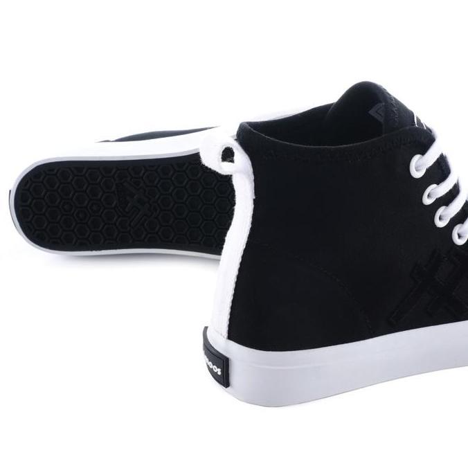 Moos Footwear Hi Republic Black/White