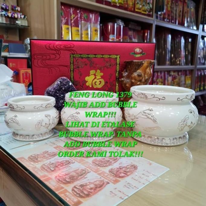 Hiolo Keramik Putih Teratai Mas premium