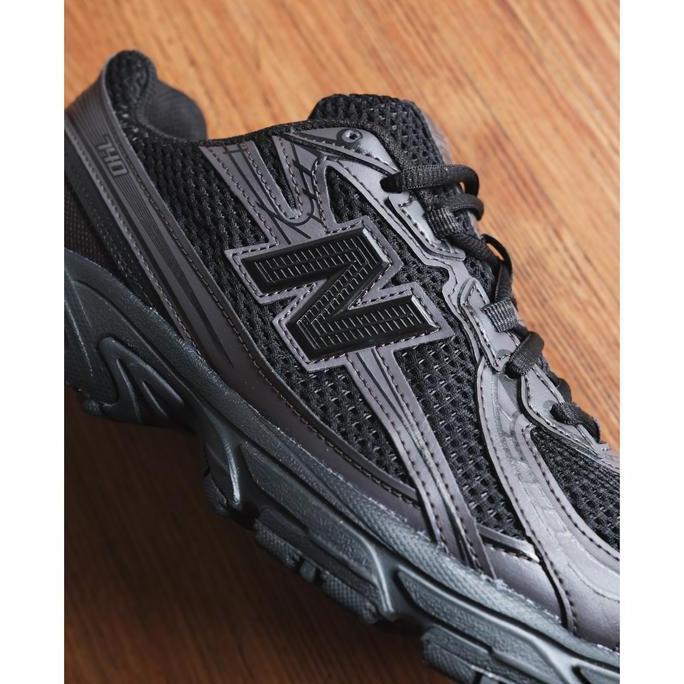 EN BE 740 - ALL BLACK NOIR