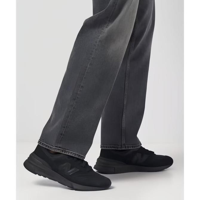 Sepatu Sneakers NB 997R Black Orinal U997R