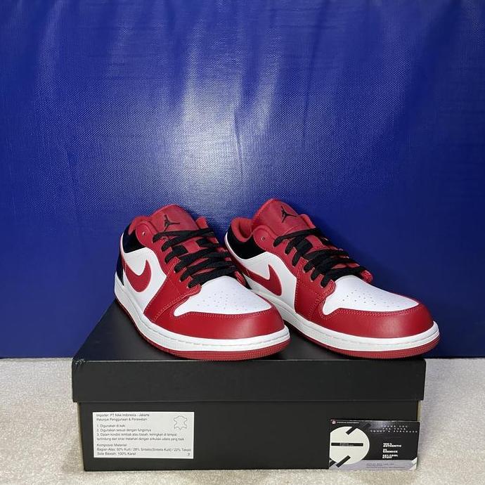AIR JORDAN 1 LOW BULLS