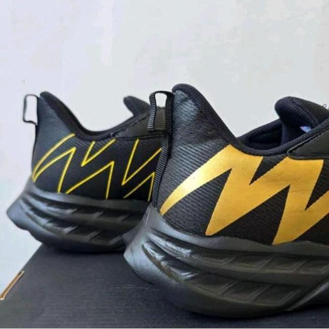 SEPATU EXDUMA SPEEDPRO TALI PUTAR HITAM GOLD SEPATU RUNNING SEPATU OLAHRAGA