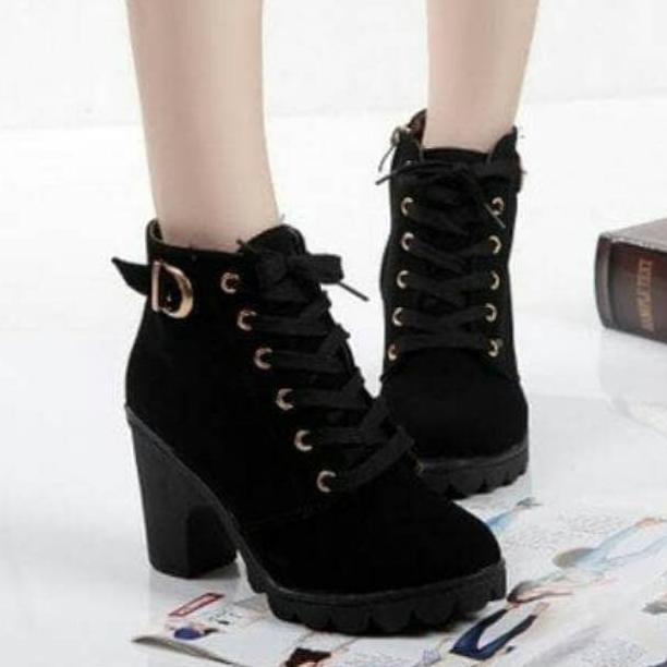 HARGA TURUN SEPATU BOOTS WANITA ZIPER YKS