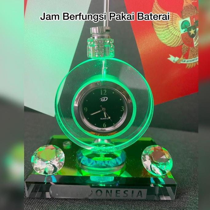 Premium Parfum Mobil  Motif Jam Crystal Led Car Perfume Pajangan Dashboard Mobil