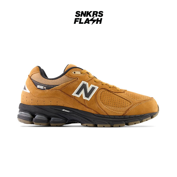 NEW BALANCE 2002 Tobacco Black Sepatu Sneakers Pria - M2002REI - Size 44.5