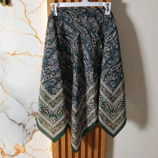 Dieocrd- Hijab Persegi/Hijab Motif Turki/Hijab Kekinian