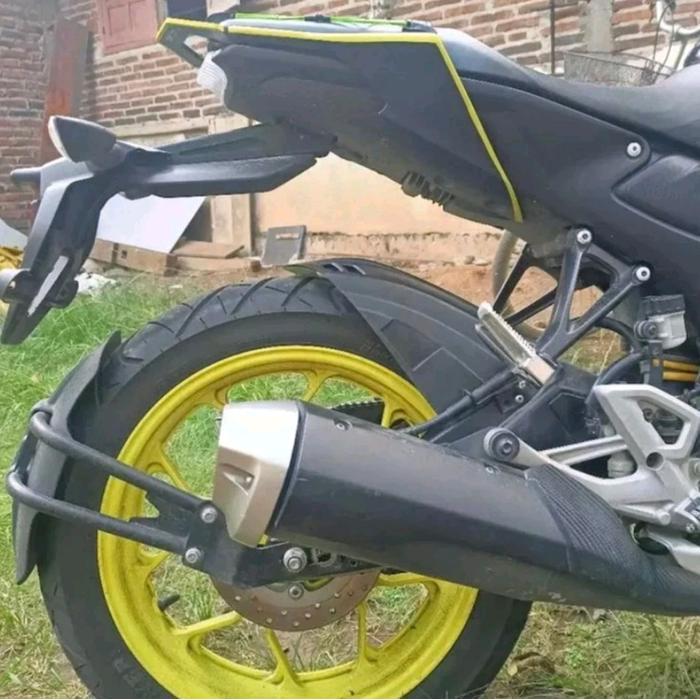 Spakbor Hugger Kolong Belakang Motor Anti Cipratan Yamaha R15 V4/ R-15 V3 / Mt-15/ Xsr155 Spakbor Ko