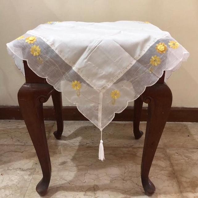 Taplak Meja Tamu Kotak Bujursangkar Motif Shabby Chic Ukuran 70X70Cm Dan 80X80Cm