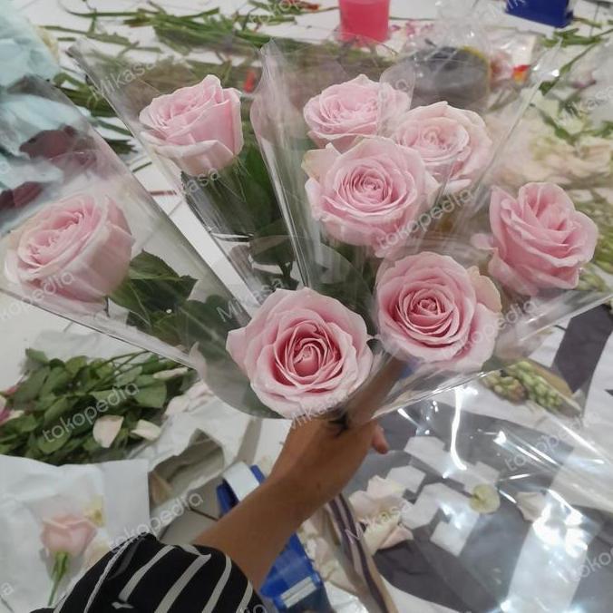 Flowandbe- Buket Bunga Mawar Pink 1 Tangkai Bunga Asli Segar