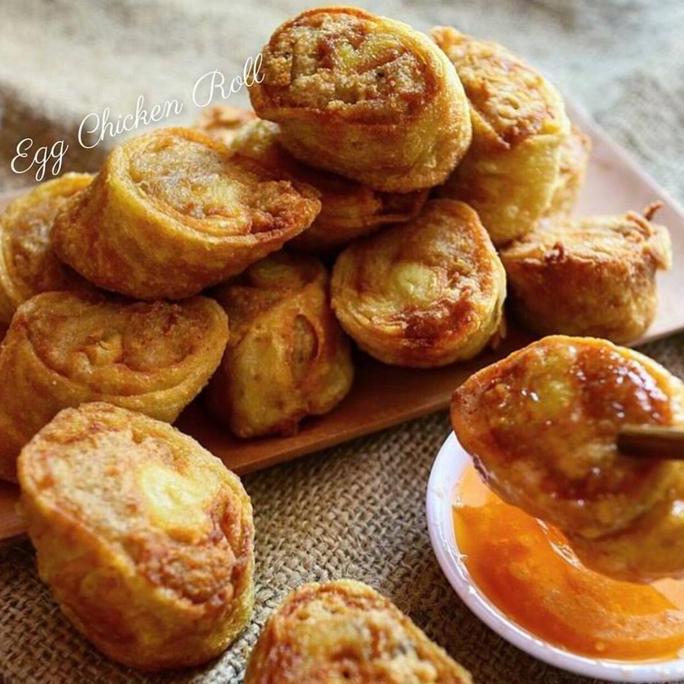 Bigwood- Egg Chicken Roll Roku Bento