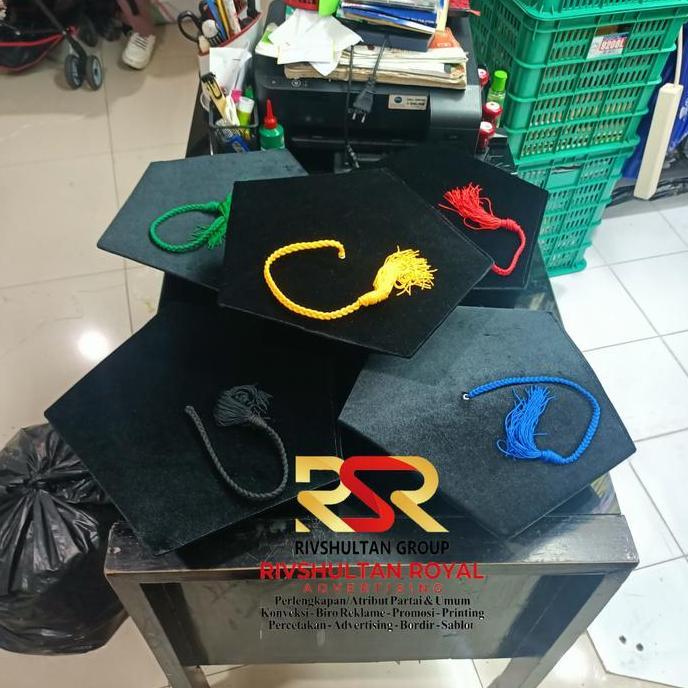 Topi Toga Wisuda Bludru Topi Senat Topi Guru Besar Topi Rektor BISA GOSEND