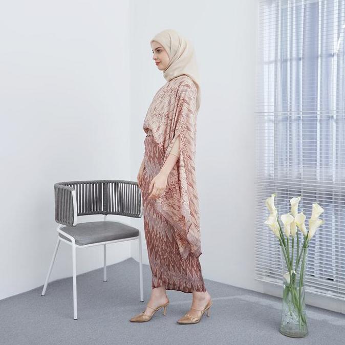 Batik Set Zemira / Baju Kondangan / Pesta / kaftan set / Batik Viscose / Setelan Batik Viscose Fit M