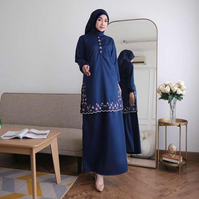 Elvrist - One Set Dhanya Kurung Melayu Katun Toyobo Bordir Kembang Bunga Mawar Strimin Stelan Muslim