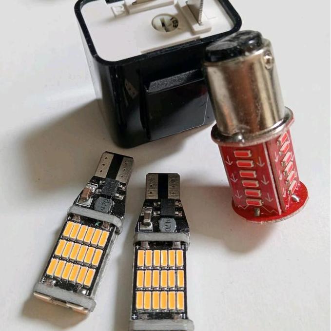 Paket Hemat sen sein dajjal 4 pcs sen + flasher Soket T15 ORIGINAL kualitas bagus + Lampu stop Unive