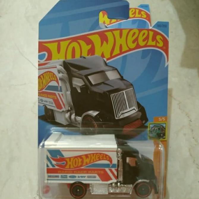 hotwheels hiway hauler 2
