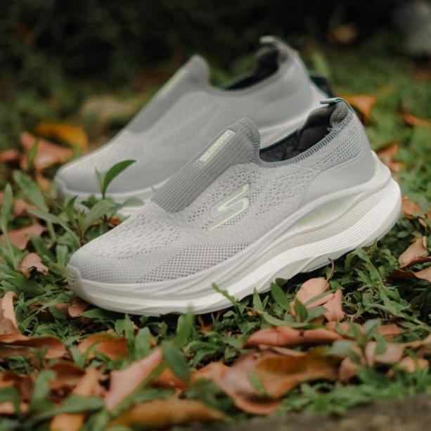 Hot Sneakers Running Skechers Slipon Untuk Pria