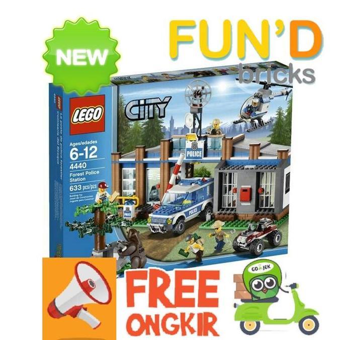 LEGO 4440 :THE FOREST POLICE STATION
