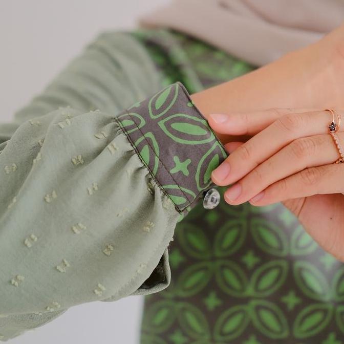 Batik Dress Fara Hijau  - batik kerja wanita atasan blouse batik seragam batik modern batik hijab ba