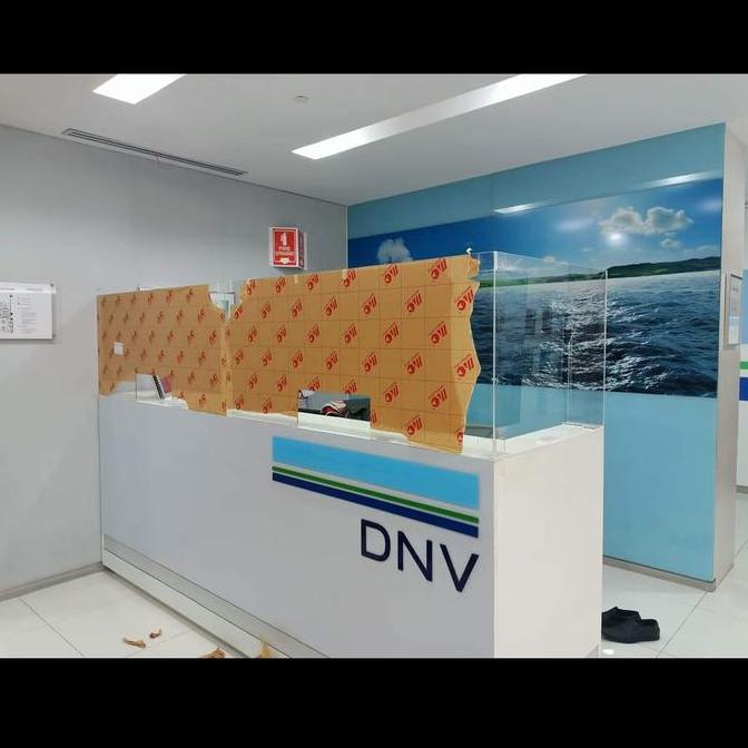 Grosir Custom Sekat Meja Acrylic