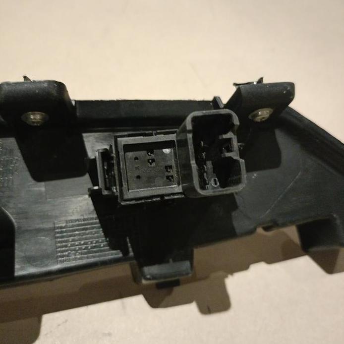 Saklar Power Window Kaca Pintu Kiri ORIGINAL Bekas