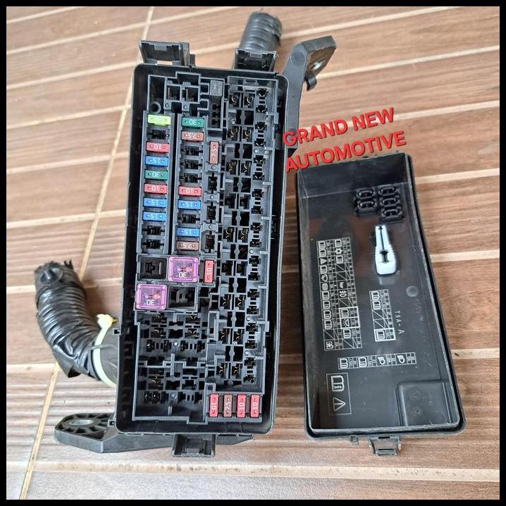 TERBARU FUSE BOX SEKRING HRV ASLI HONDA 