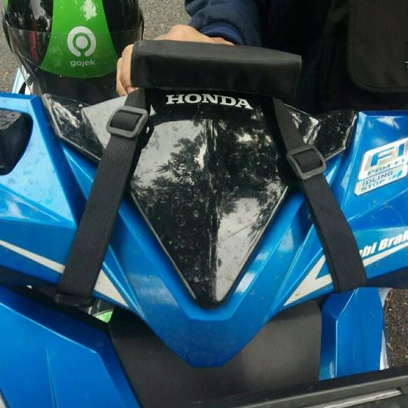 100% AMAN PHONE HOLDER HP WATERPROOF UNTUK DI MOTOR ANTI AIR TAS GOJEK GRAB LAYAR SENTUH TOUCHSCREEN