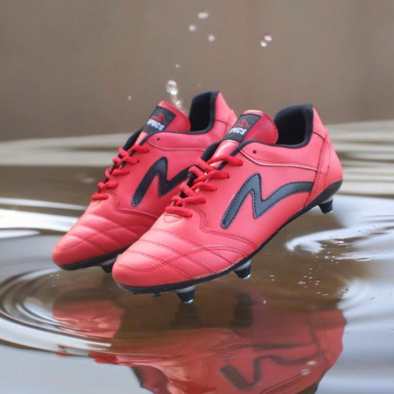 NEW sepatu bola specs kulit sapi asli pull besi outsol sudah di jahit