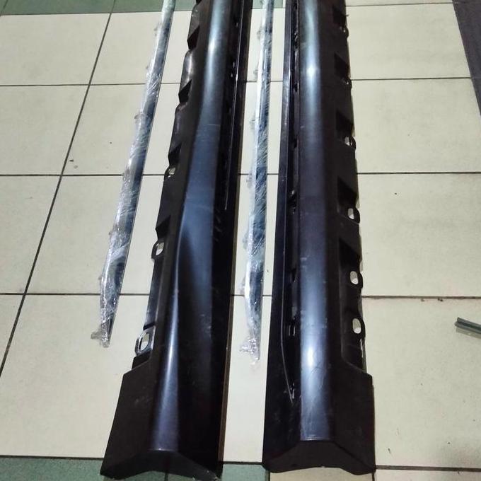 Bodykit Samping Avanza Velos 2019 Original Mentah