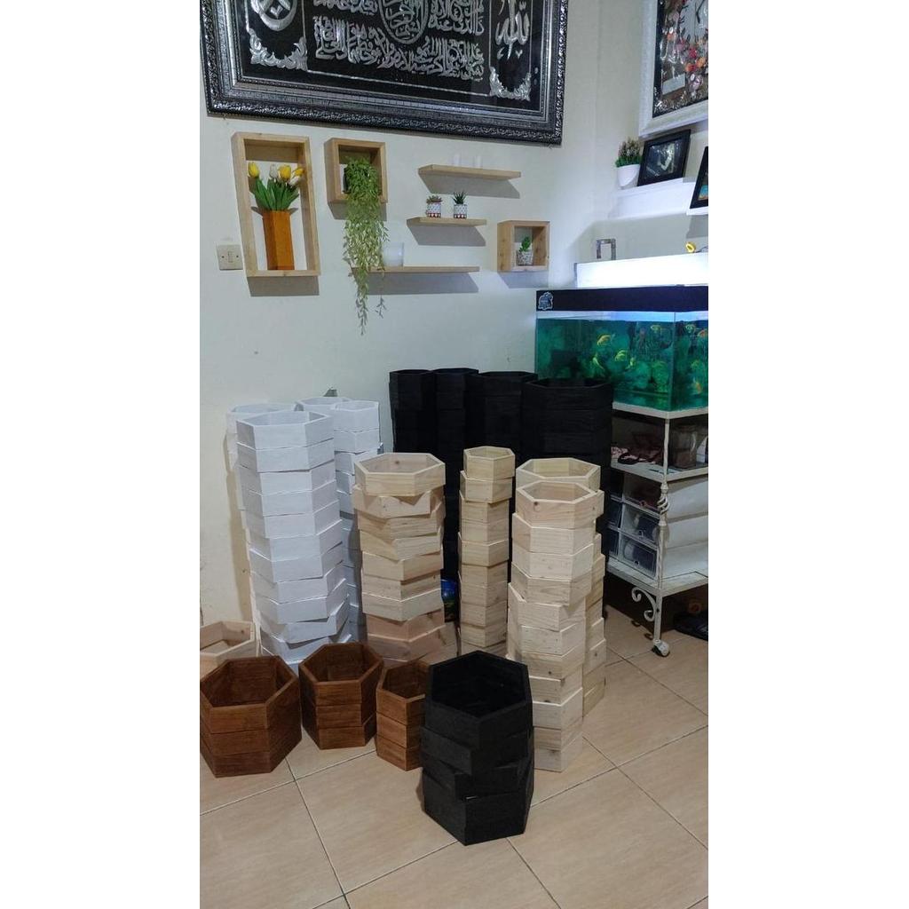 Rak Dinding Hexagonal Hiasan Dinding Aesthetic Rak Hexagonal Kayu Jati