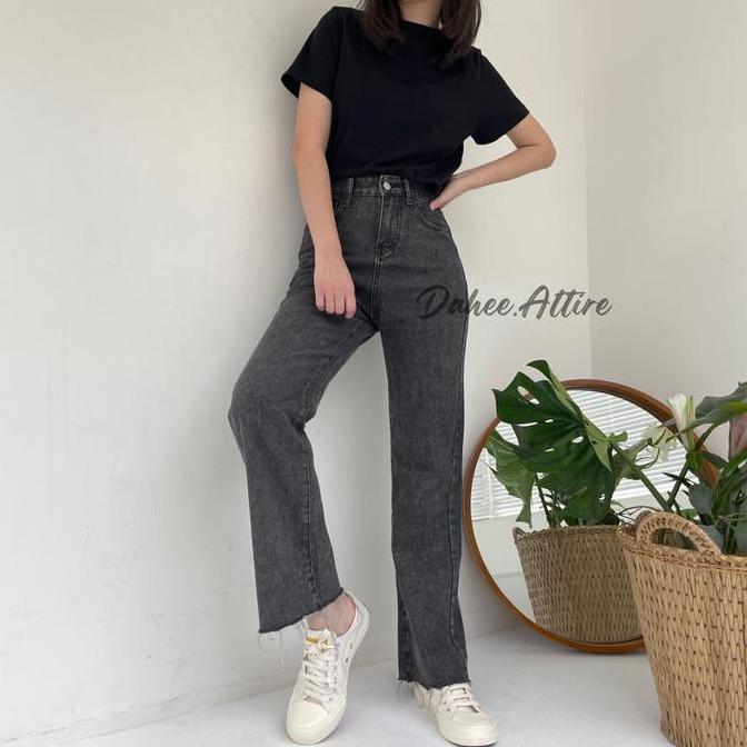 DE57 - Celana Panjang Jeans Wanita Snow Black - Nayeon Jeans