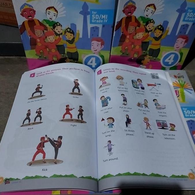 buku hello jakarta kelas 4