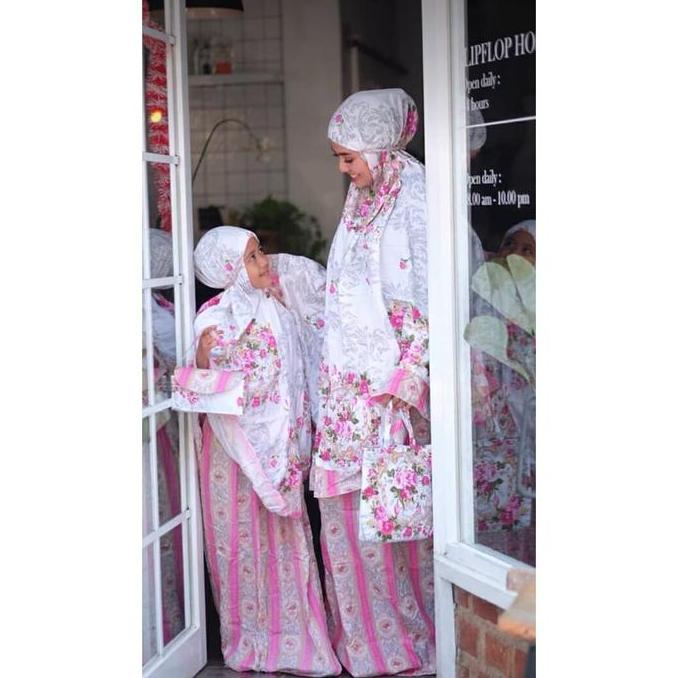 TERKINI Mukena Bali Dewasa Nadira Tas Pesta TERKINI