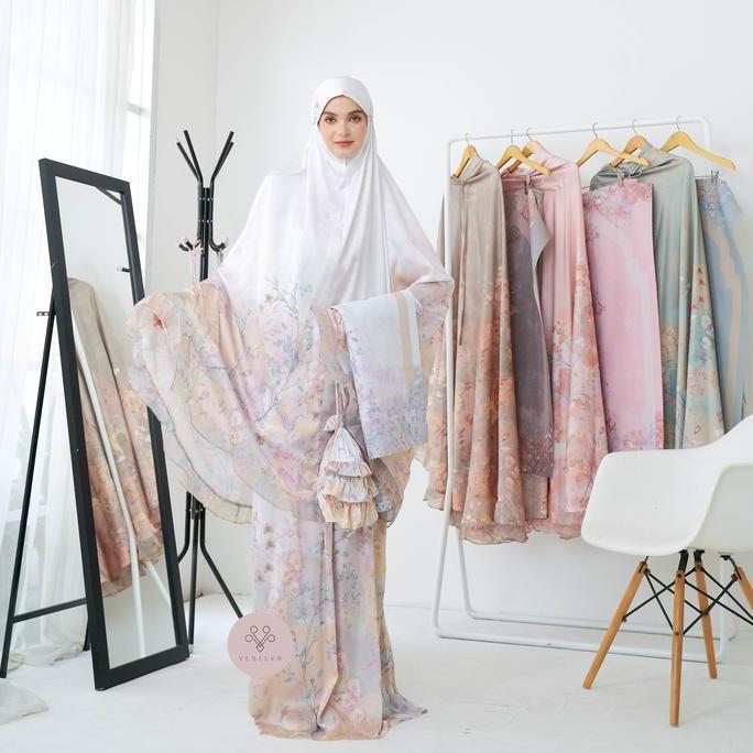 Wkwkpop- Veselka Mukena Dewasa Hawwa Signature Prayerset Jumbo Size With Sajadah Traveling Bunga Ata