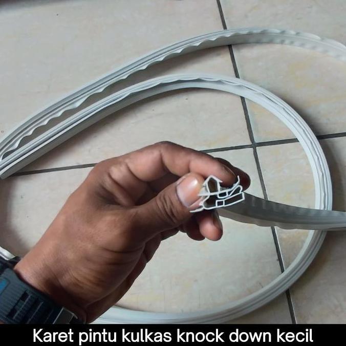 Karet Pintu Kulkas Knock Down Kecil ( 2 Meter ) Restock