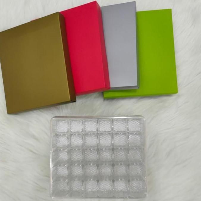 Kotak Dus Nastar Kue Kering warna (MERAH) Sekat Mika 20/30