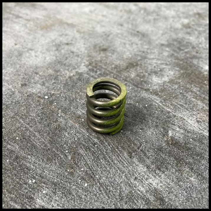 HOT DEAL SPRING (FOR POWER STEERING RACK GUIDE) PER COROLLA CORONA AE80 AT150 AT151 GL EE80 SE ST150