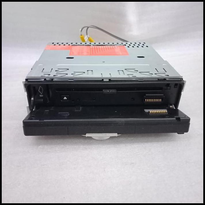 TERLARIS CAR DVD CD VCD MP4 PLAYER - DVD MOBIL 