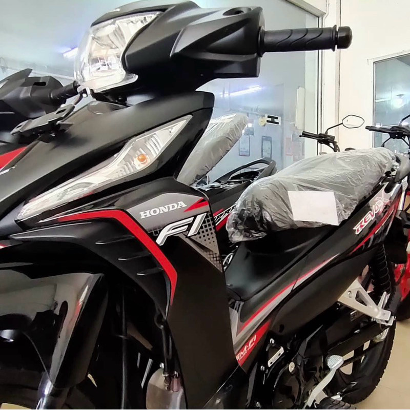 Stiker Striping Motor Revo X 2020 Hitam