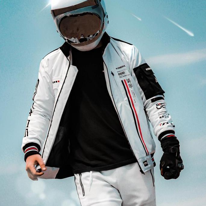 KREMLIN Bomber Jacket Space Putih - NOVA
